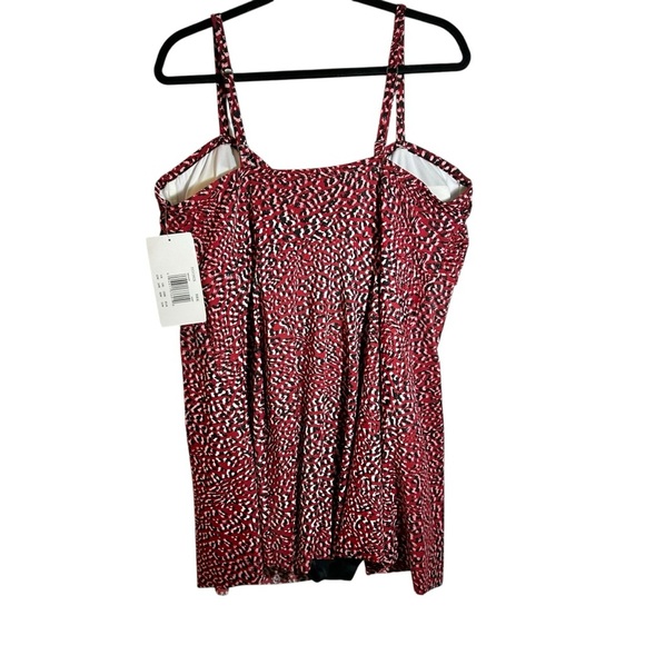 NEW Penbrooke Plus Sz 22W Swimsuit Split Dress One Piece Red Black Tummy Control - Picture 2 of 13